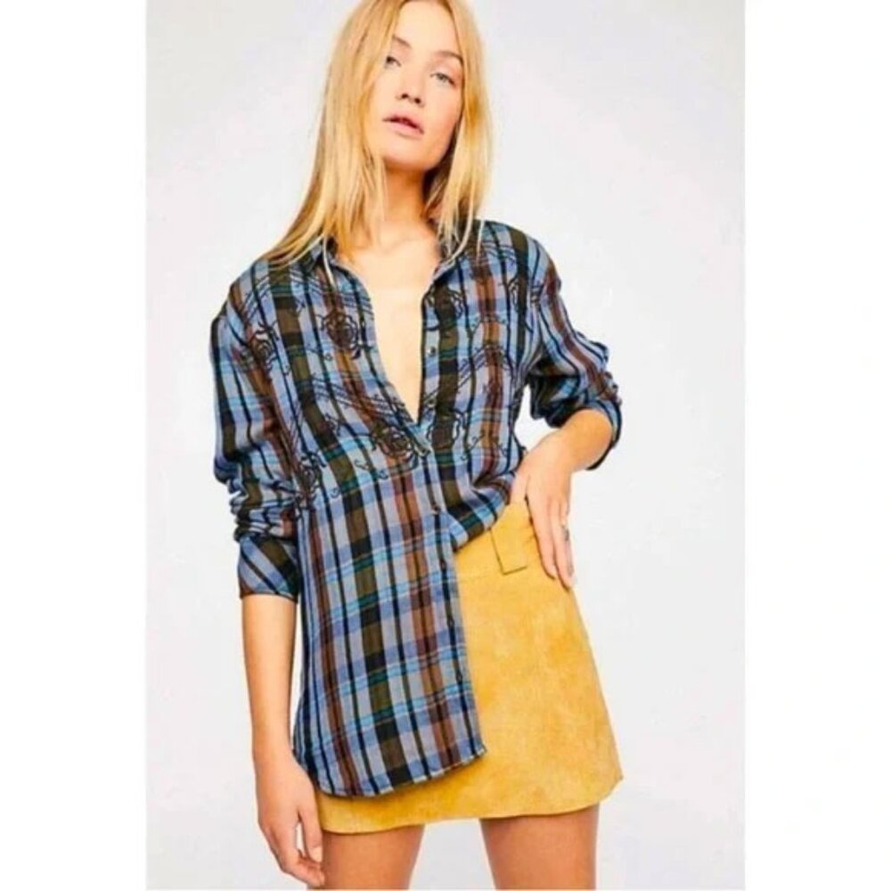 Free People Magical Embroidered Button Down Size M Western Cowgirl